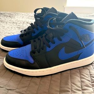Jordan 1 Mid